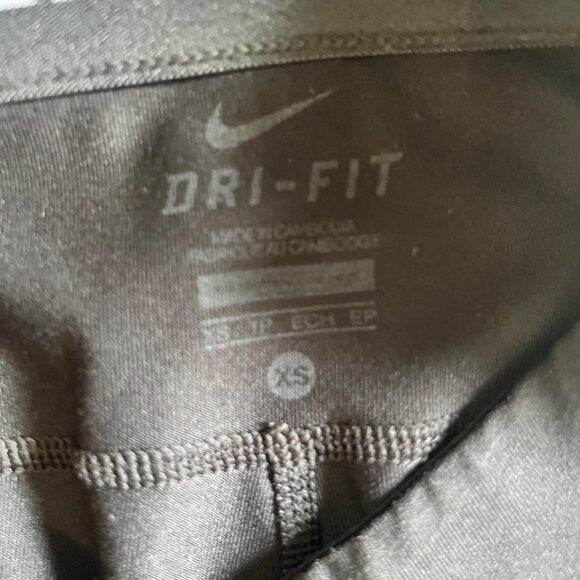 Nike Womens XS Black Dri-Fit Leggings With "Run Fast Live Fearless" Waistband - Picture 5 of 9